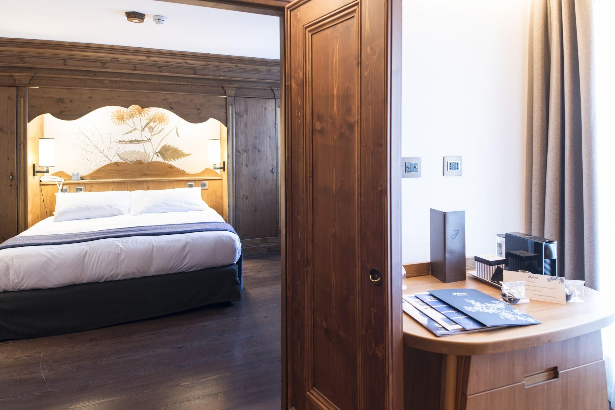 Faloria Mountain Spa Resort Cortina d'Ampezzo Exterior photo