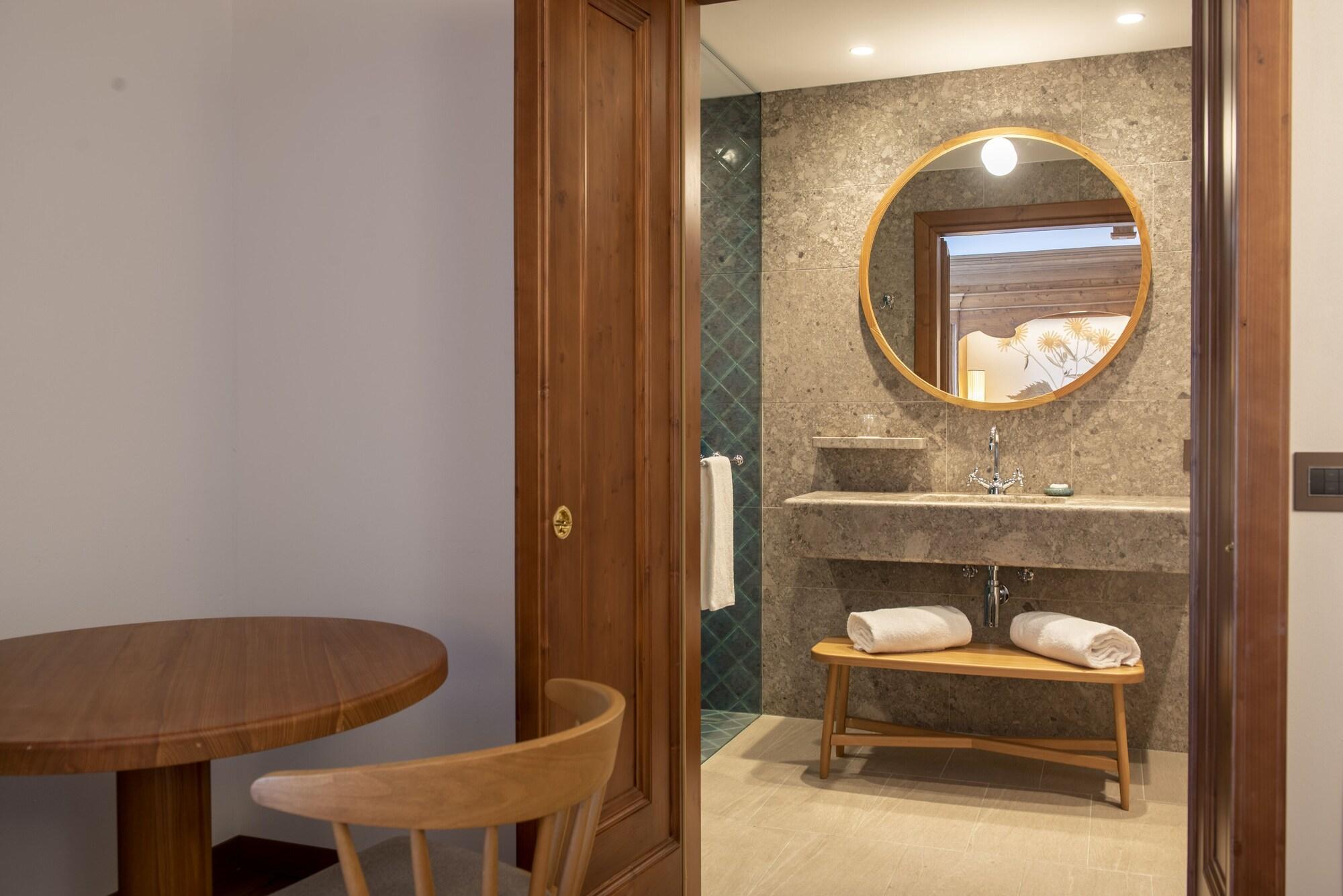 Faloria Mountain Spa Resort Cortina d'Ampezzo Exterior photo