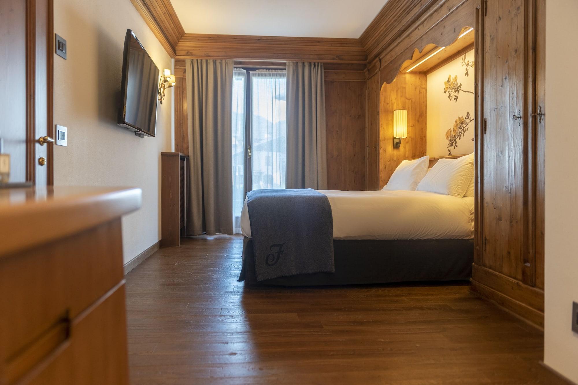Faloria Mountain Spa Resort Cortina d'Ampezzo Exterior photo