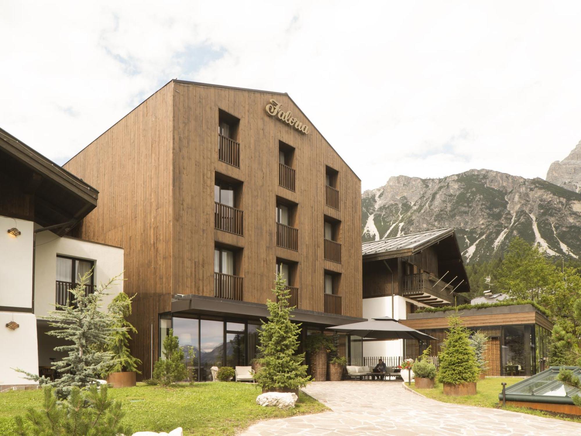 Faloria Mountain Spa Resort Cortina d'Ampezzo Exterior photo